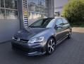 1 VOLKSWAGEN Golf