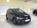 1 VOLKSWAGEN Golf